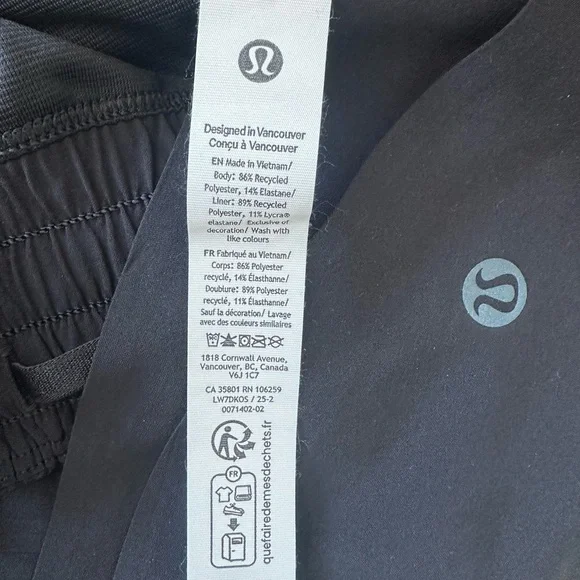 Lululemon Black Shake it Out Shorts - Picture 3 of 3